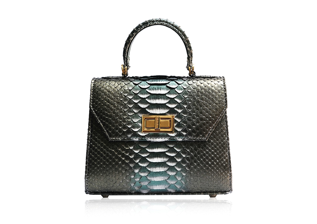 LUNA IN MIDDLE GREEN