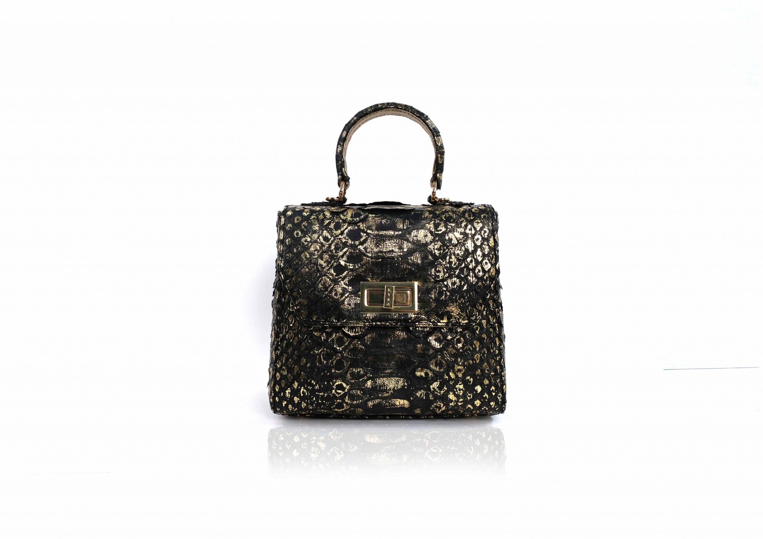 Luna Square in Black Rain Gold