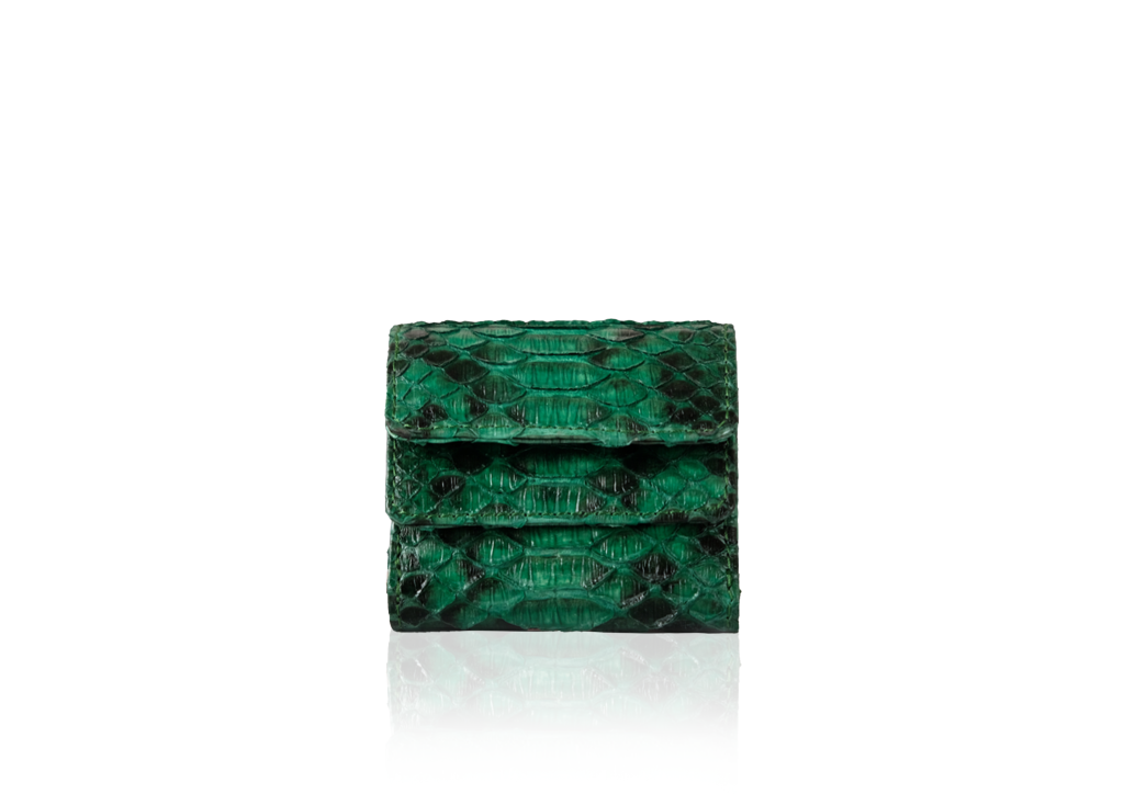Front view of the handcrafted Kyra Rubby python leather wallet in Emerald Green, a luxury accessory for the Eid 2026 collection in the UAE.