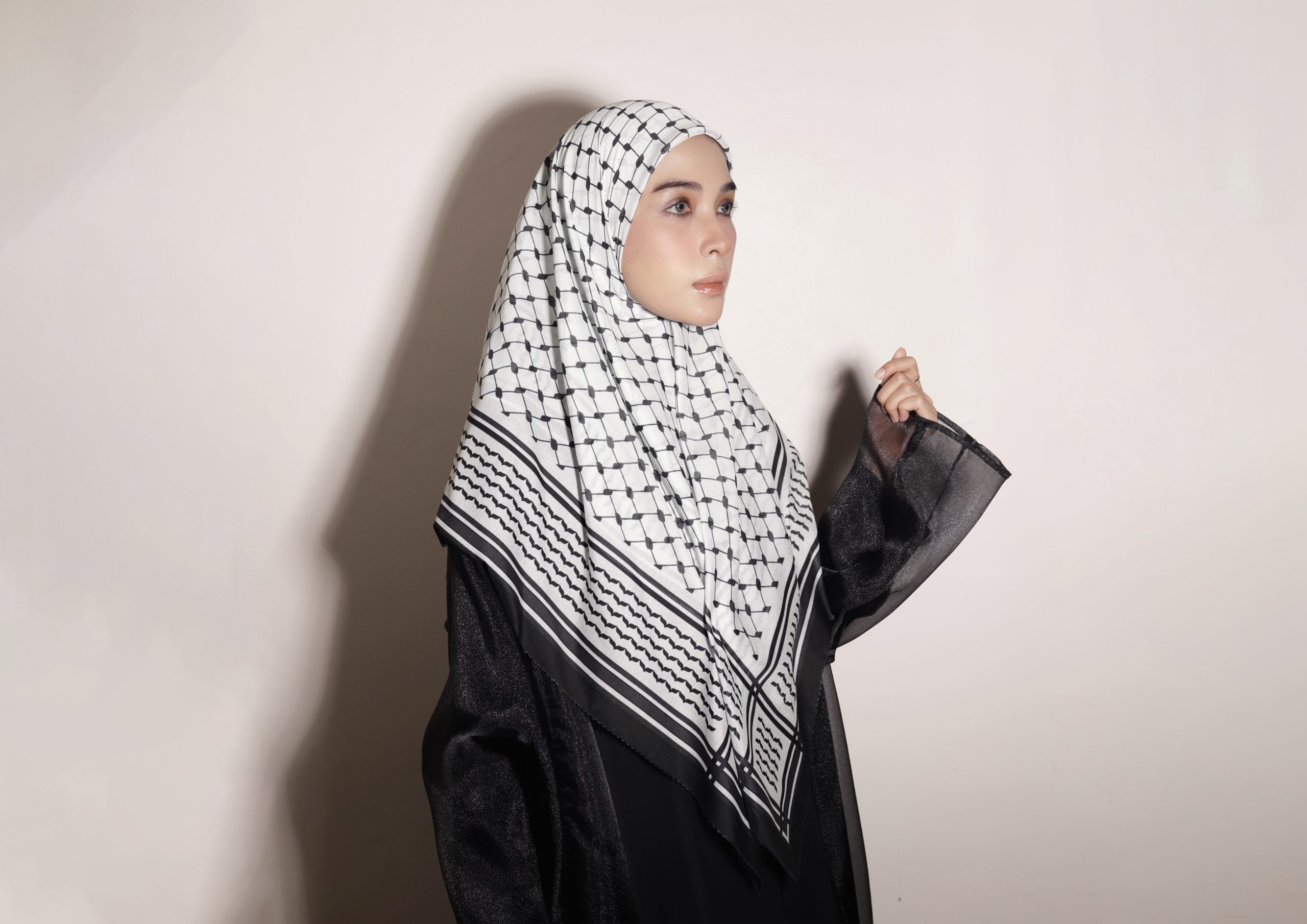 KYRA x Hamidah Rachmayanti Taufanul Aqsa Keffiyeh Scarves - Image 6