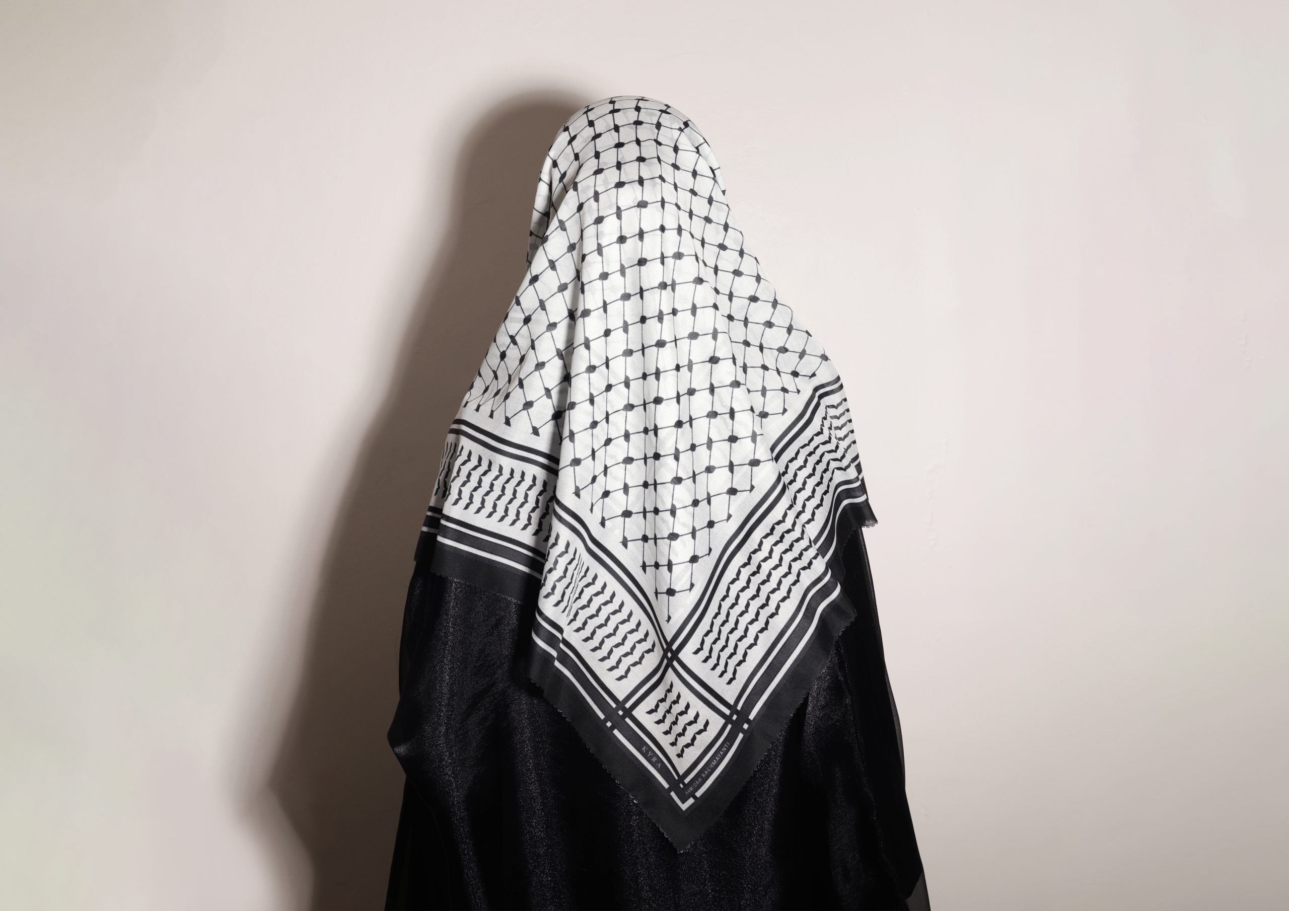 KYRA x Hamidah Rachmayanti Taufanul Aqsa Keffiyeh Scarves - Image 3