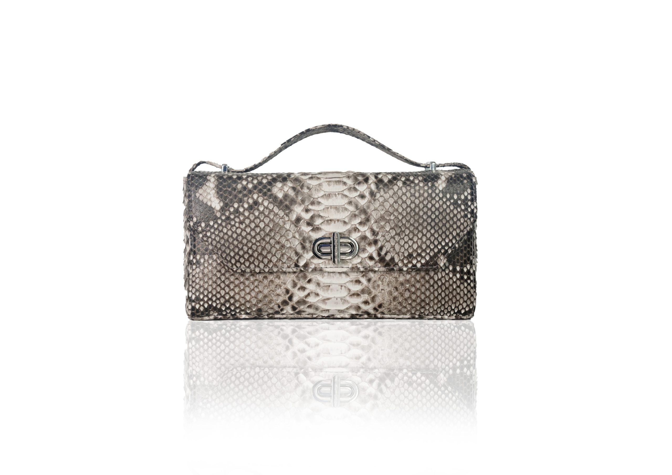 Tas Kulit Ular Asli 100% Buatan Indonesia dan Bisa Diekspor ke Luar Negeri