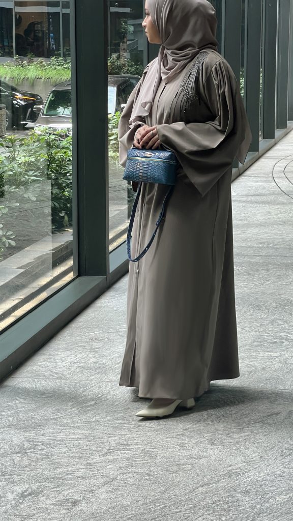 kyra-picco-19-bag-dusty-blue-gold