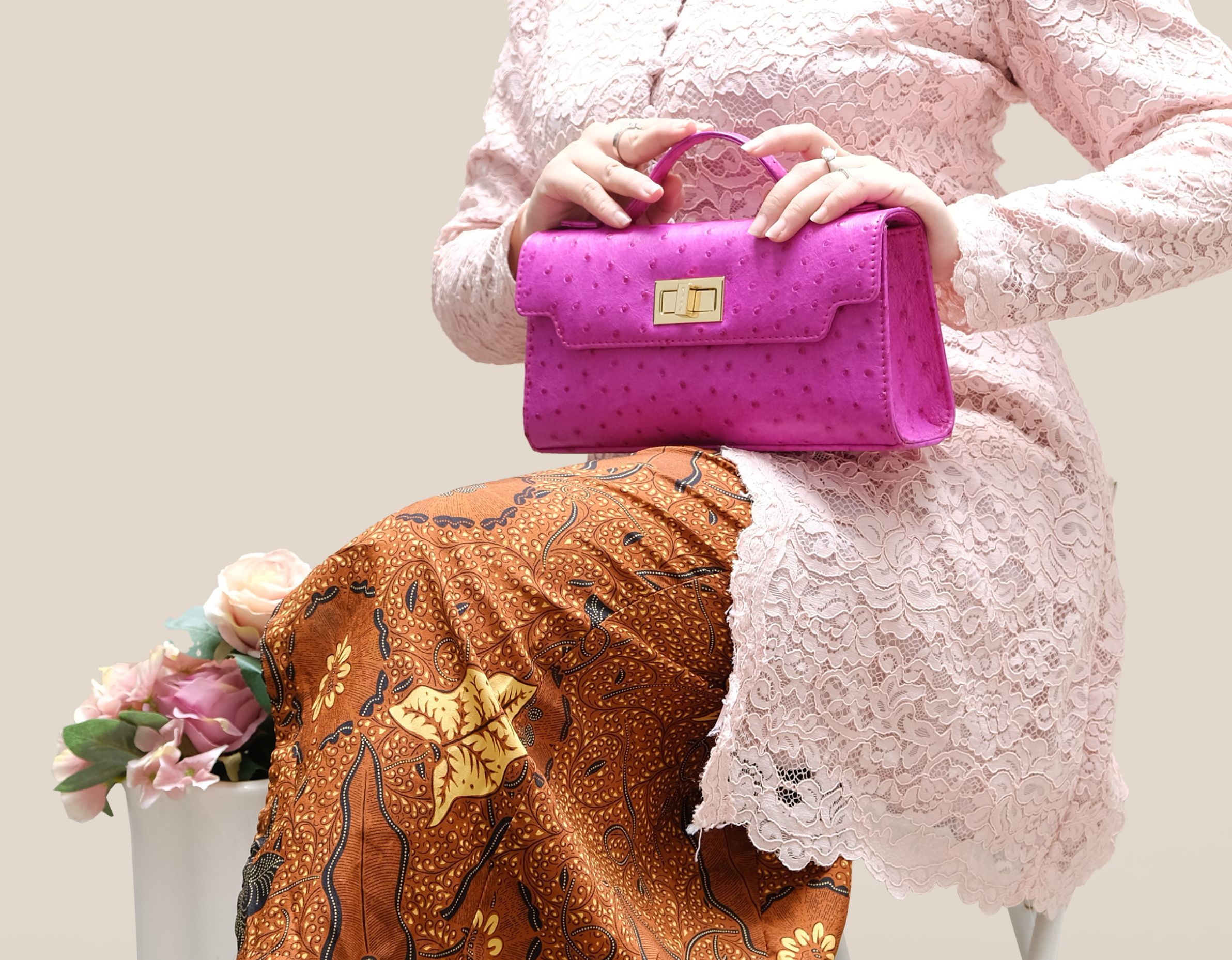 How Much Does an Ostrich Leather Bag Cost? A Guide to Pricing & Styles