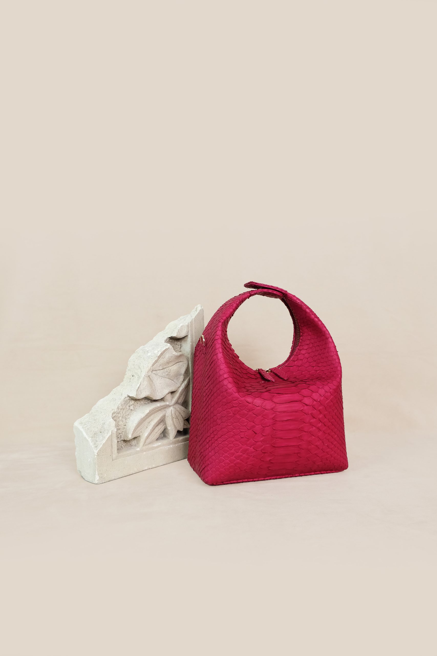 luxury handbag online in pink colour